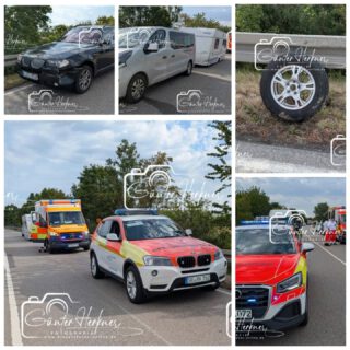 Wohnwagenanhänger verliert Rad auf der FTO

🗓️Datum: 20.08.2026
⏰Uhrzeit: 09.51 Uhr 
🚒🚑 Einsatzart: THL 2
📍Einsatzort: Flughafentangente Ost
🚒🚑🚁🚓 Eingesetzte Kräfte:
@feuerwehr_altenerding
@feuerwehr_erding
@feuerwehr_niederding
@feuerwehr_eitting
@brk_kreisverband_erding
@malteser_flughafen_münchen
@polizeiobn

Verkehrsunfall auf der FTO

Am Donnerstagvormittag gegen 09:40 Uhr fuhr ein 45jähriger aus dem Landkreis Kitzingen mit seinem Opel und Wohnwagenanhänger auf der Staatsstraße 2580 von Moosinning kommend Richtung BAB 92. Zwischen den Anschlussstellen Erding-Mitte und Erding-Nord löste sich aus bislang ungeklärter Ursache der linke Reifen des Wohnanhängers. Der Reifen geriet auf die Gegenfahrbahn und prallte dort auf die Motorhaube und Windschutzscheibe eines entgegenkommenden Ford Transit, welcher von einem 61jährigen aus dem Landkreis Erding gesteuert wurde. Anschließend wurde der Reifen wieder auf die ursprüngliche Fahrbahnseite zurückgeschleudert und von einem nachfolgenden BMW X 3 erfasst. Der 45jährige Unfallverursacher und der 34jährige BMW-Fahrer aus München blieben unverletzt. Der 61jährige Fahrer des Ford Transit und seine 10jährige Beifahrerin wurden vorsorglich zur weiteren medizinischen Abklärung ins Klinikum Erding verbracht. Der Gesamtschaden beläuft sich auf ca. 10.000 €. Die FFW Erding, Altenerding, Eitting und Niederding war mit ca. 30 Einsatzkräften vor Ort und leisteten technische Unterstützung. Die FTO war für eine Dauer von 30 Minuten komplett gesperrt. Im Anschluss konnte eine Fahrspur wieder geöffnet werden.  

Quelle: PI Erding

📷 Günter Herkner

#thl #unfall #feuerwehr #rettungsdienst #polizei luftrettung blaulicht technischehilfe gefahrgut abc brand freiwilligefeuerwehr